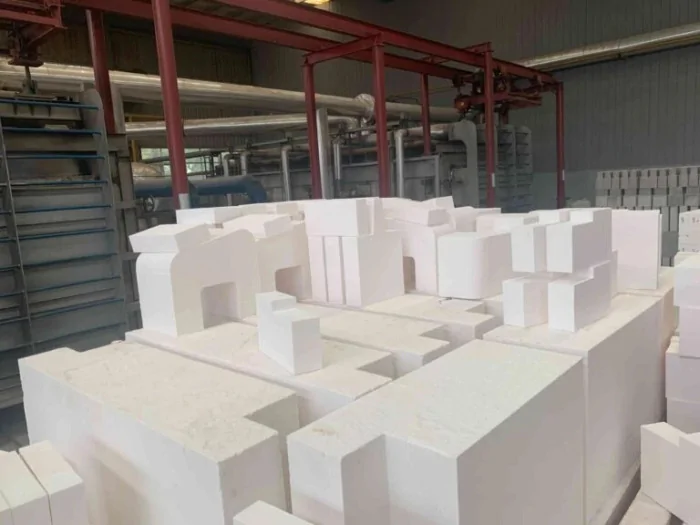 Vật Liệu Chịu Lửa Là Gì? Phân Loại Và Ứng Dụng Trong Công Nghiệp