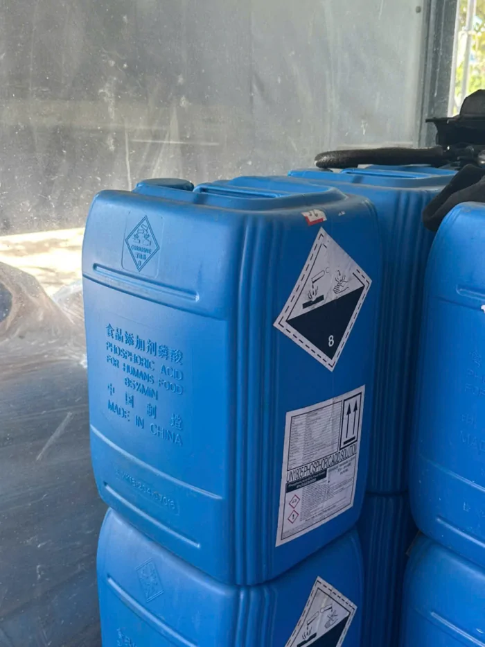 Nước thuỷ tinh loại 30Kg/can và loại 36Kg/can